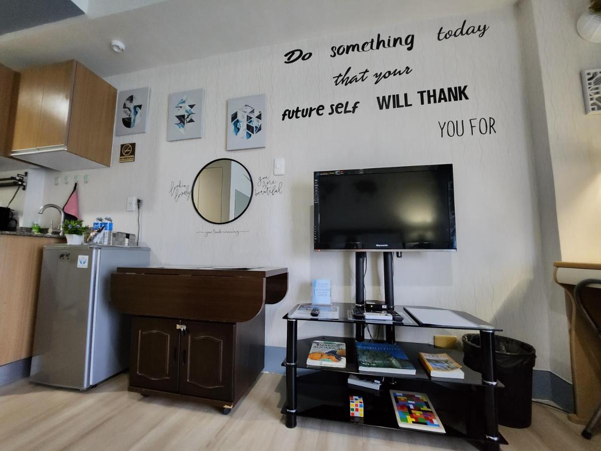 Condo Azur Suites: Stylish Airport Retreat with Netflix and Luxe Pool Lapu-Lapu City Exterior photo